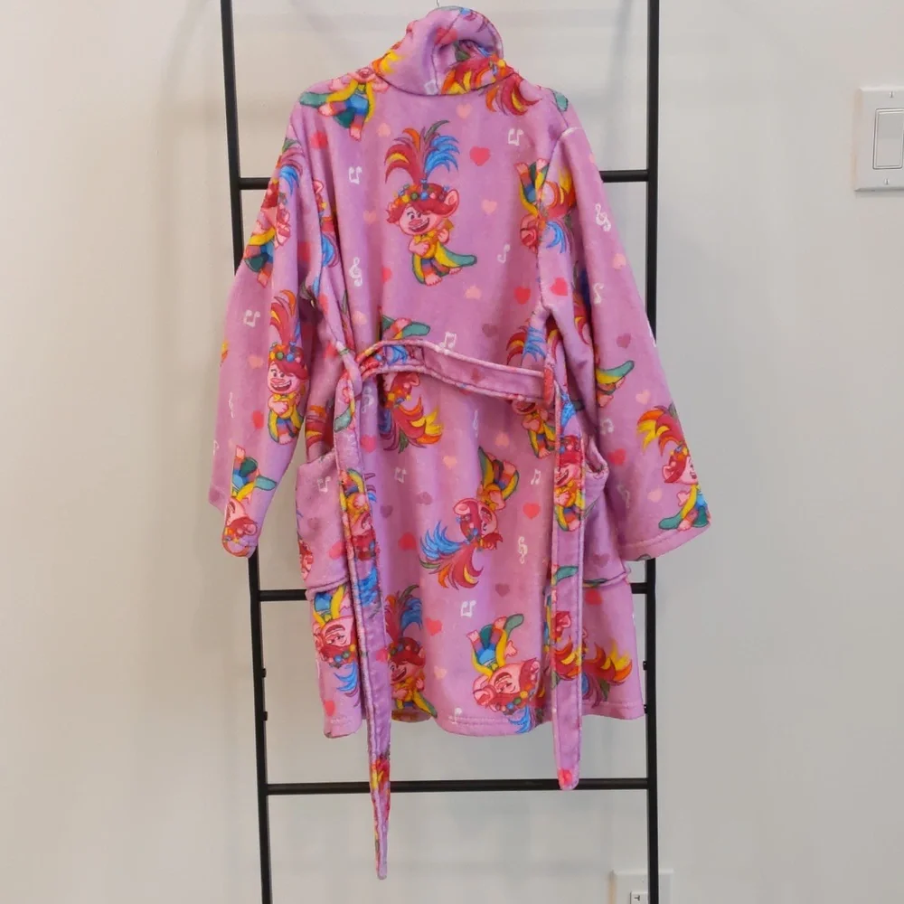 Size 7-8 DreamWorks Trolls World Tour Poppy Bathrobe with belt and pockets